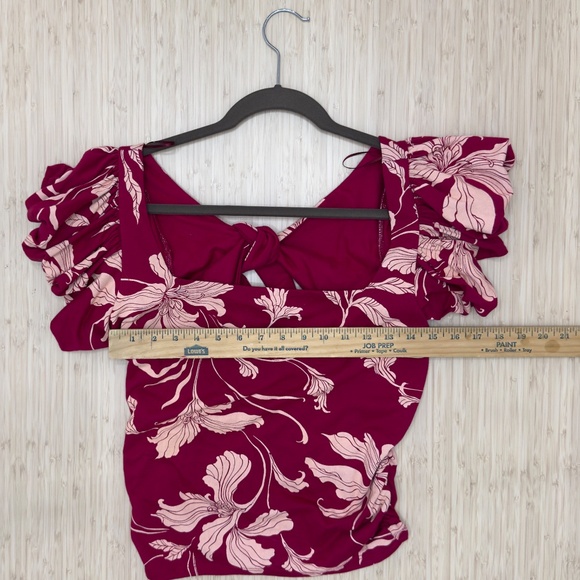 Express - Flutter sleeve with open back tie - size M - Picture 3 of 6